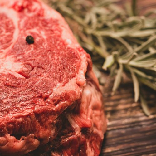 Czy zamrożone mięso może się zepsuć? Odkryj prawdę o przechowywaniu